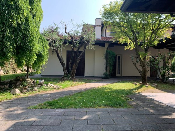 casa indipendente in vendita a Pordenone