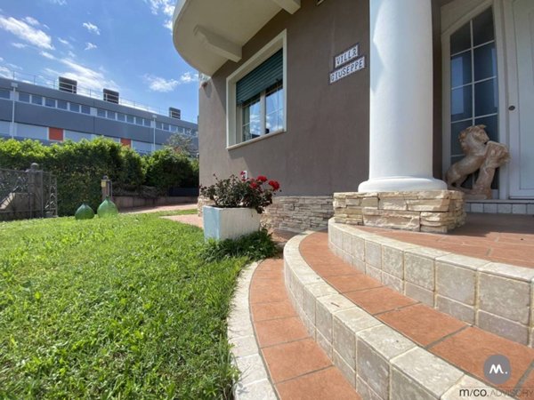 casa indipendente in vendita a Pordenone in zona Rorai Grande