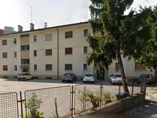 appartamento in vendita a Pordenone in zona Borgomeduna