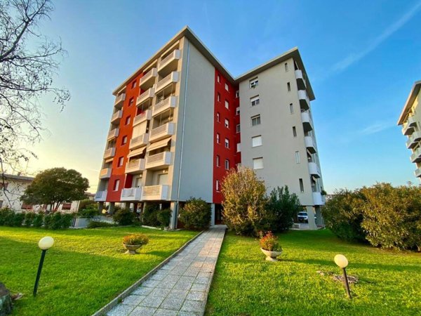 appartamento in vendita a Pordenone in zona Borgomeduna