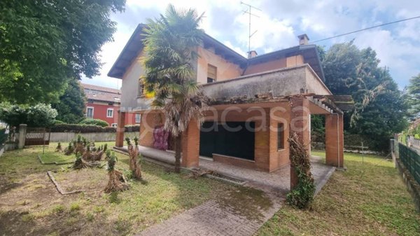 casa indipendente in vendita a Pordenone