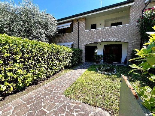 casa indipendente in vendita a Pordenone in zona Rorai Grande