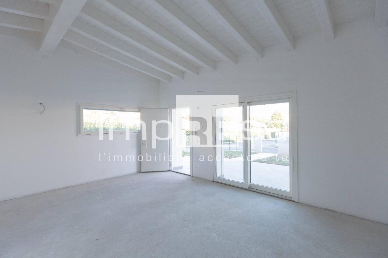 casa indipendente in vendita a Pordenone in zona Torre