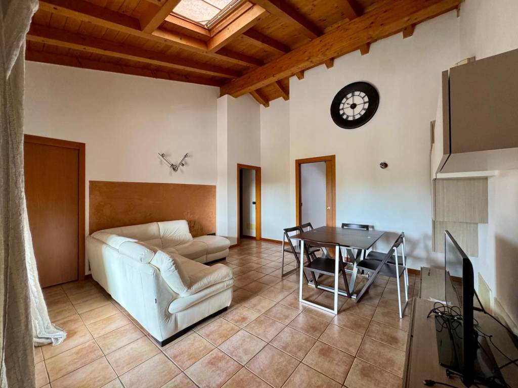 appartamento in vendita a Pordenone in zona Borgomeduna