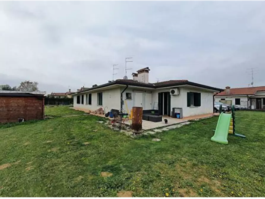 casa indipendente in vendita a Pordenone in zona Torre