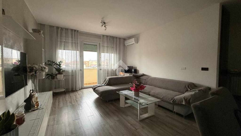 casa indipendente in vendita a Pordenone