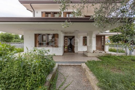 casa indipendente in vendita a Pordenone in zona Rorai Grande