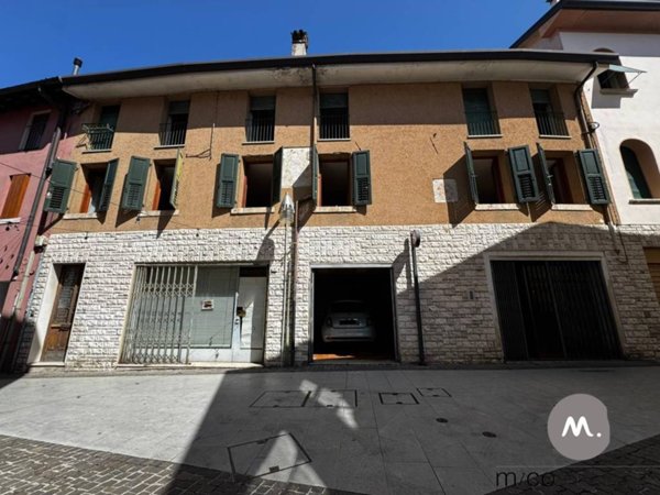 locale commerciale in vendita a Pordenone