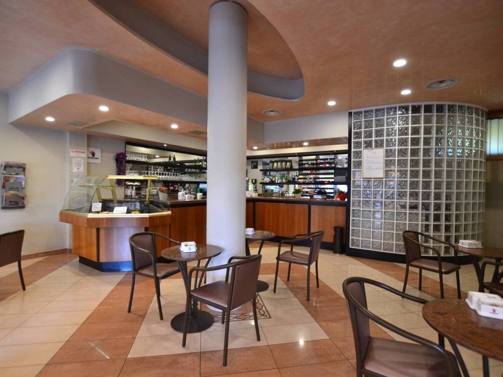 negozio in vendita a Pordenone in zona San Gregorio