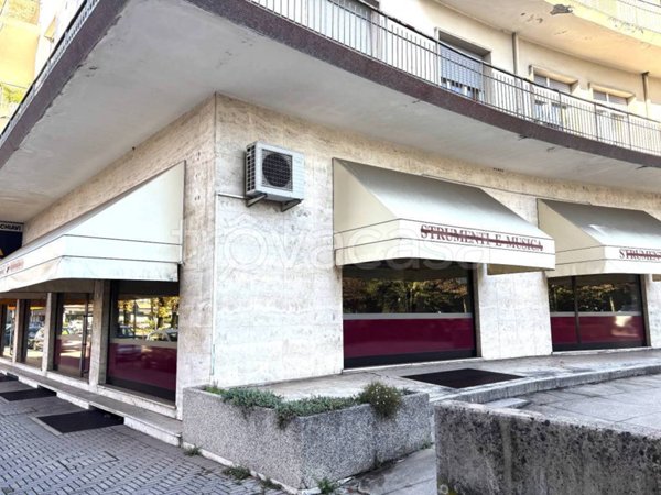 negozio in vendita a Pordenone