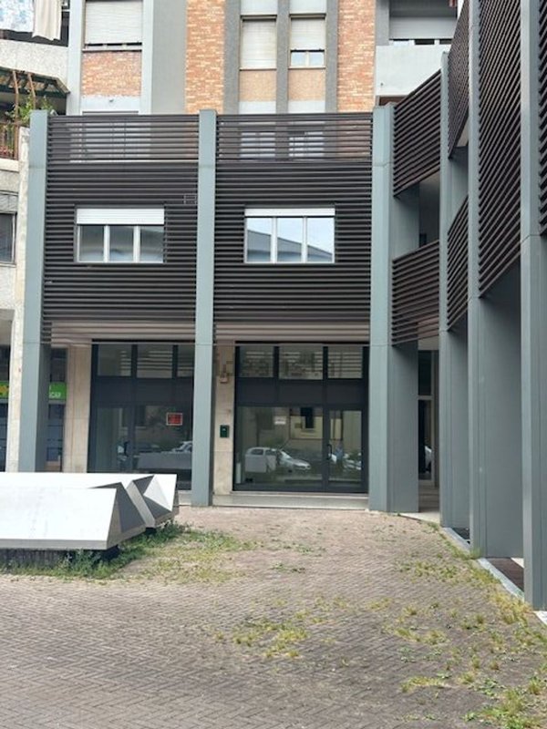 negozio in vendita a Pordenone