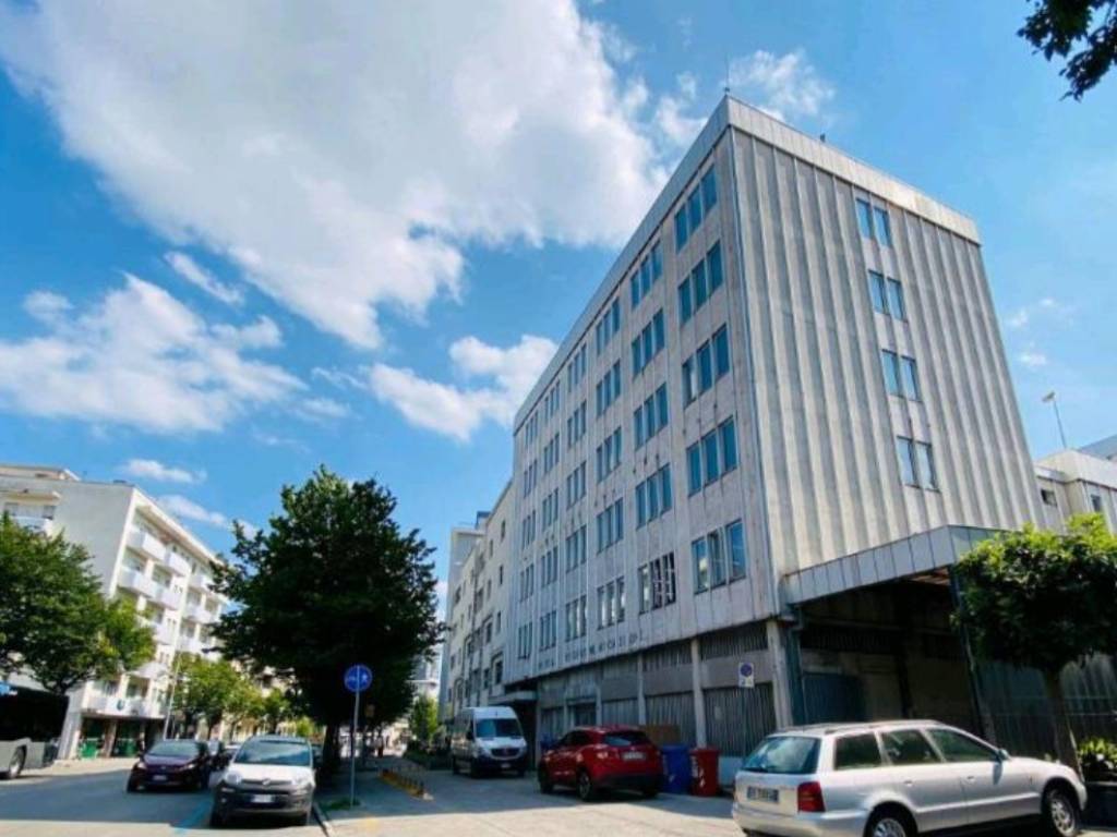 ufficio in vendita a Pordenone