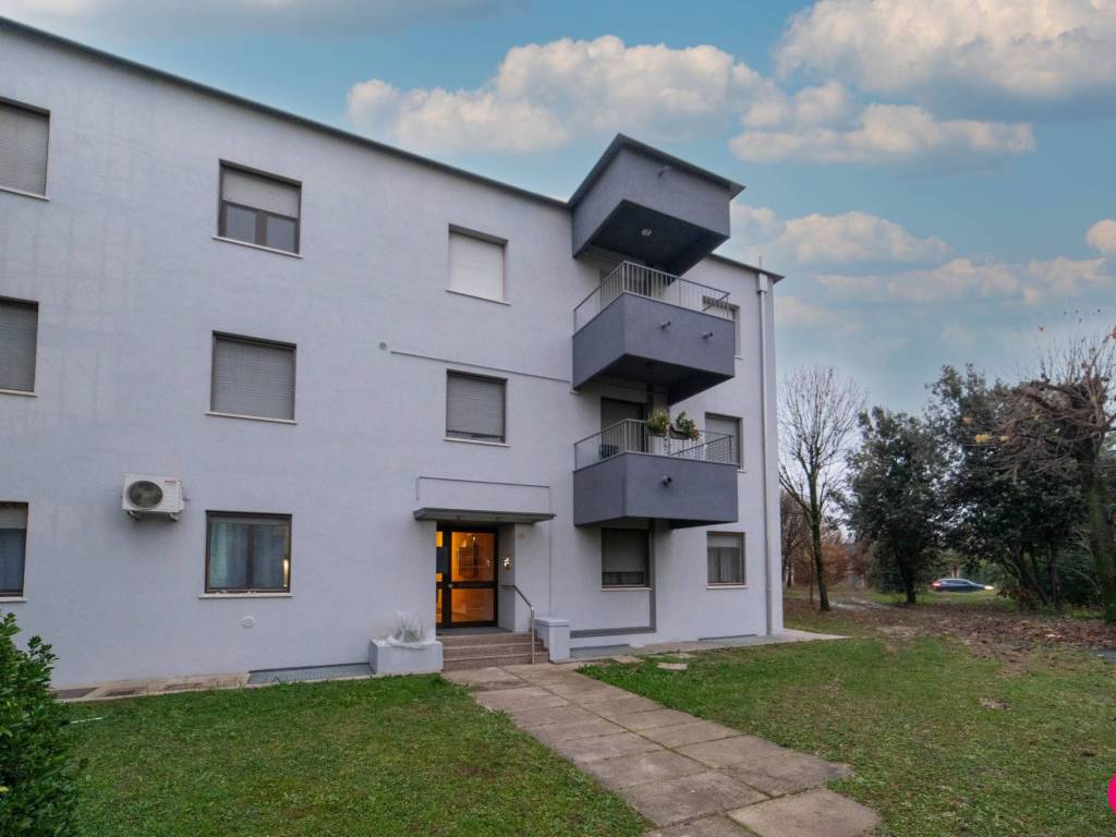 appartamento in vendita a Pordenone in zona Vallenoncello