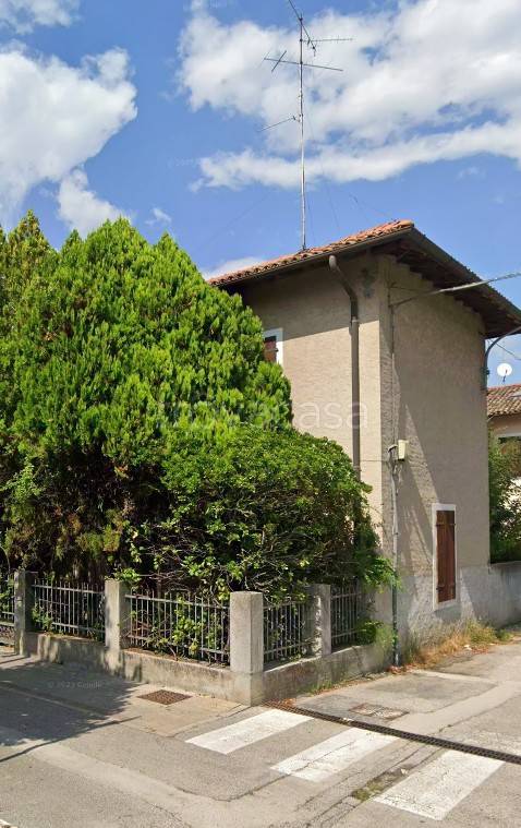 casa indipendente in vendita a Pordenone