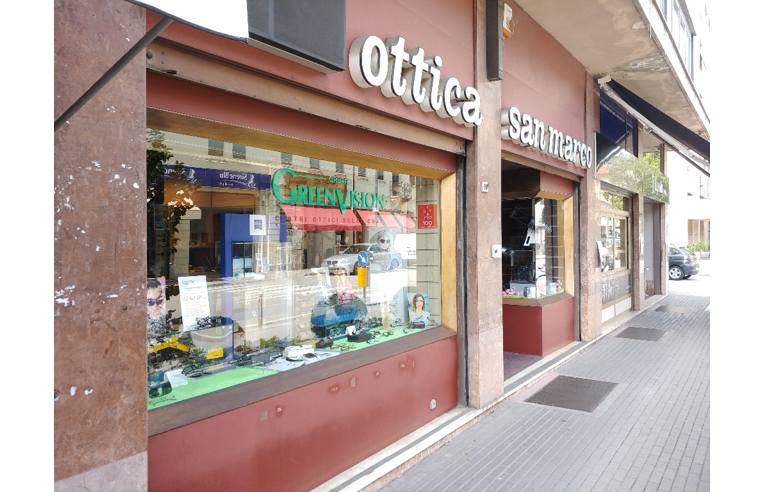 negozio in vendita a Pordenone