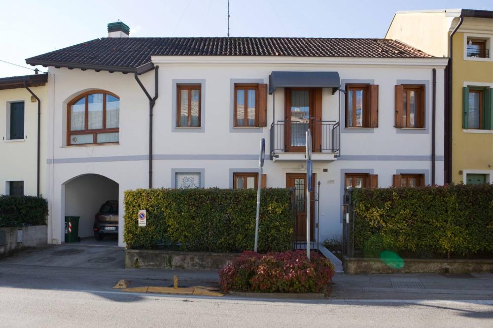 casa indipendente in vendita a Pordenone
