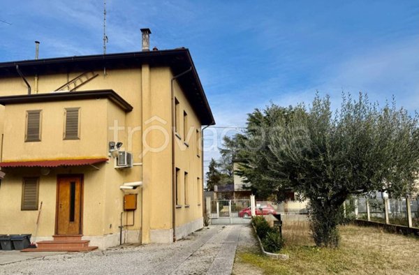 casa indipendente in vendita a Pordenone