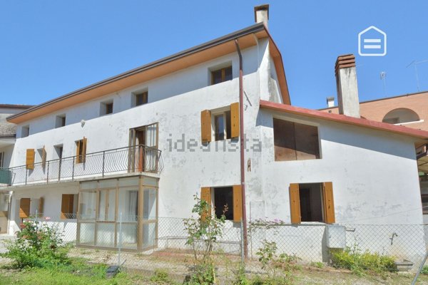 casa indipendente in vendita a Pordenone in zona Torre