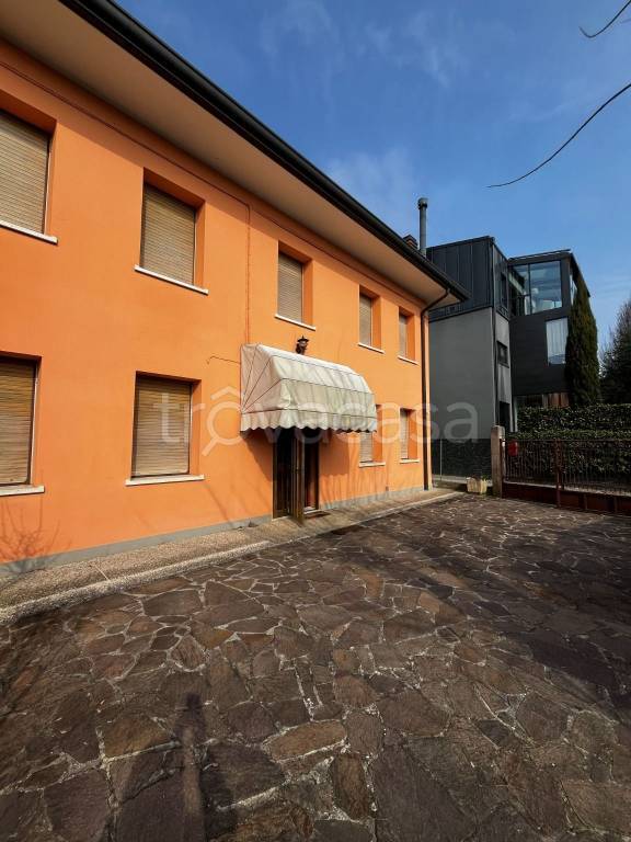 casa indipendente in vendita a Pordenone