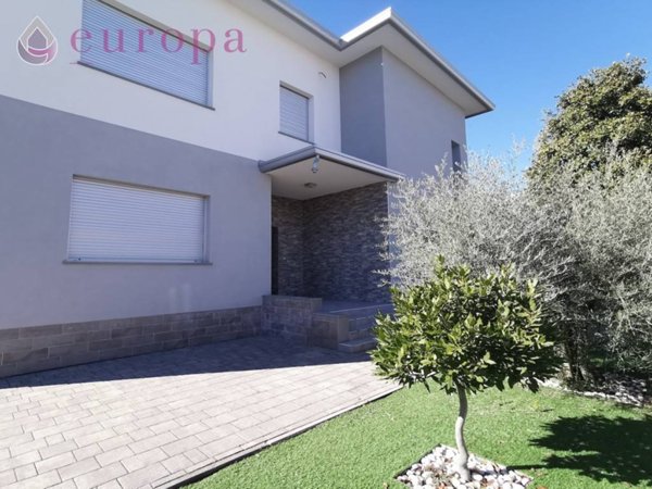 casa indipendente in vendita a Pordenone in zona Rorai Grande