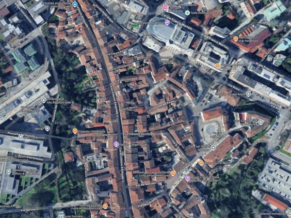 negozio in vendita a Pordenone