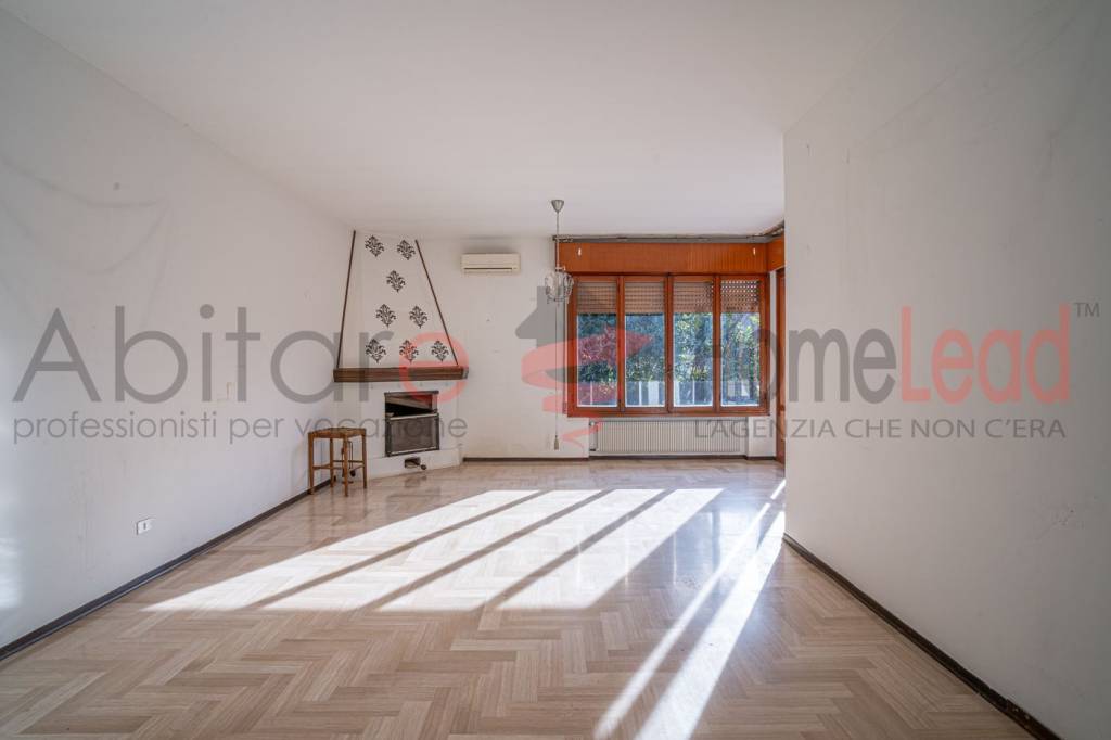 casa indipendente in vendita a Pordenone