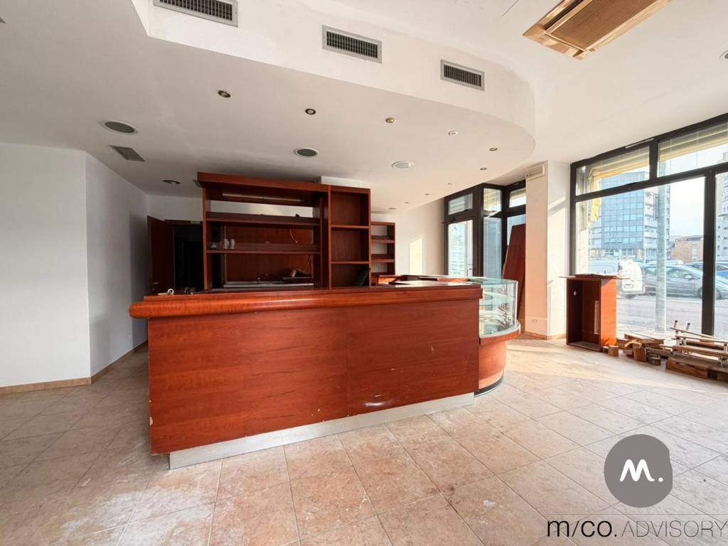 negozio in vendita a Pordenone