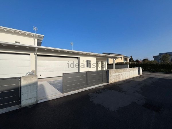 casa indipendente in vendita a Pordenone in zona Torre