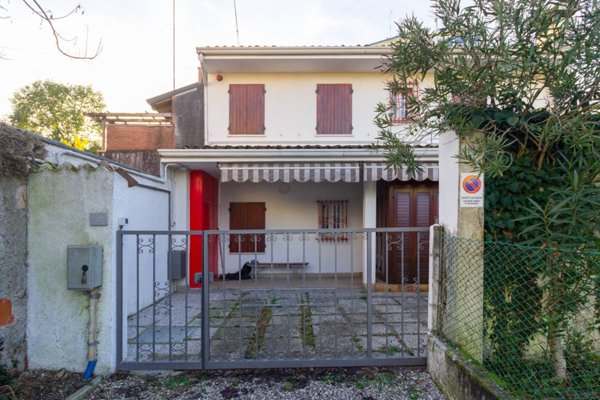 casa indipendente in vendita a Pordenone