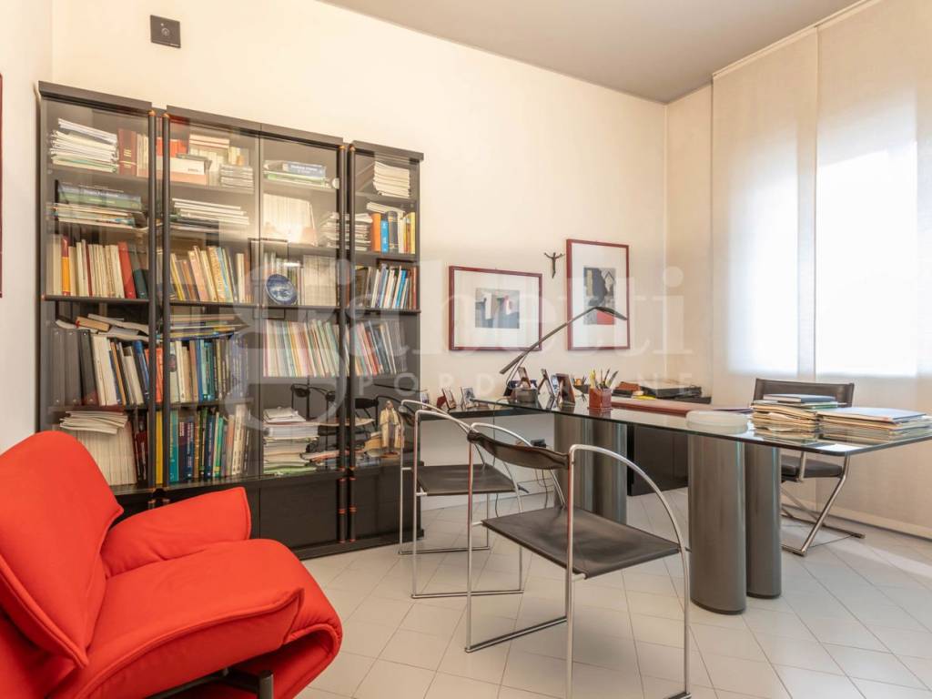 ufficio in vendita a Pordenone