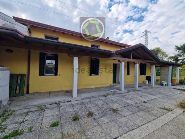 casa indipendente in vendita a Pordenone