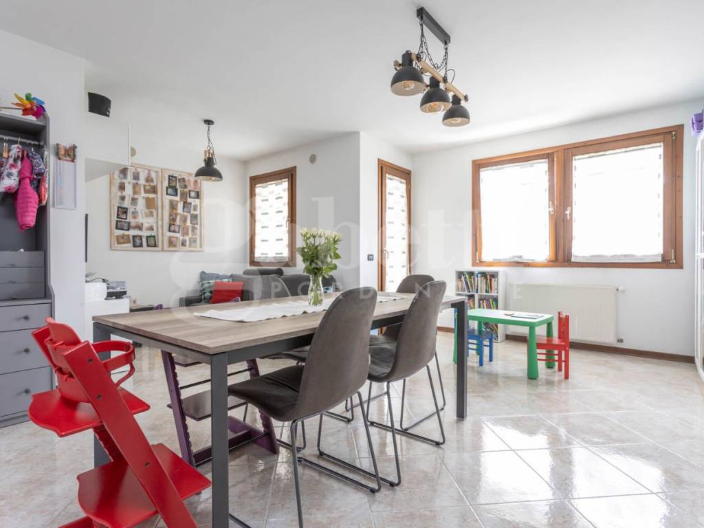 appartamento in vendita a Pordenone in zona Torre