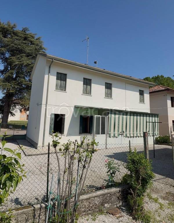 casa indipendente in vendita a Pordenone