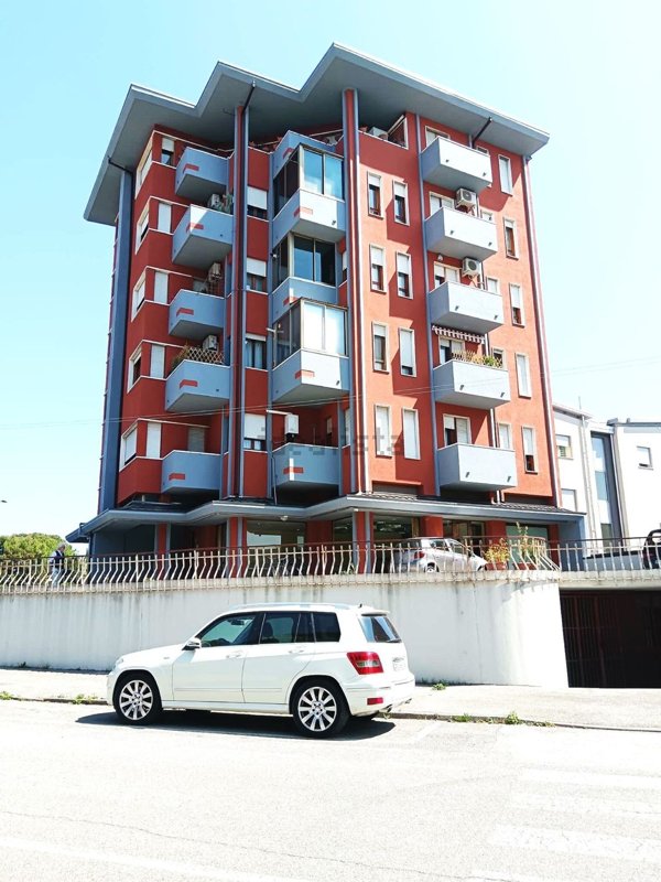 appartamento in vendita a Pordenone in zona Rorai Grande
