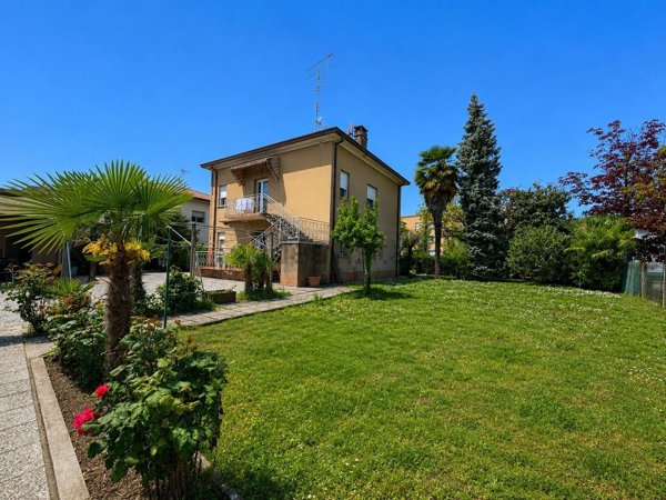 casa indipendente in vendita a Pordenone
