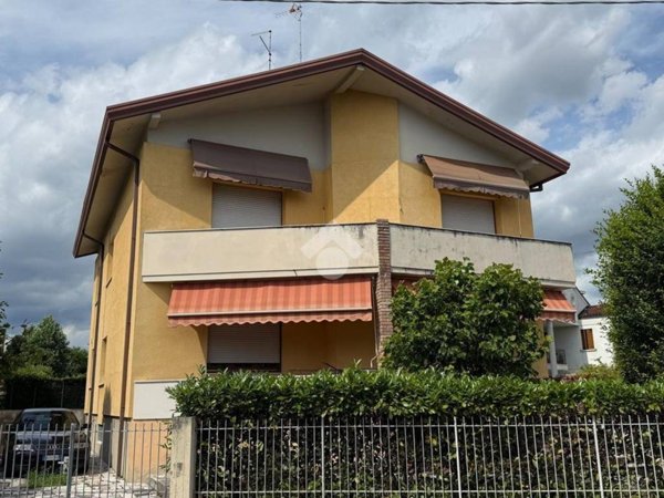 appartamento in vendita a Pordenone in zona Rorai Grande