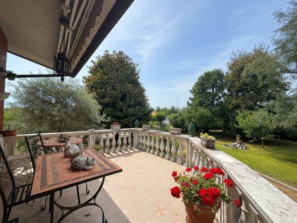 casa indipendente in vendita a Pordenone in zona Borgomeduna
