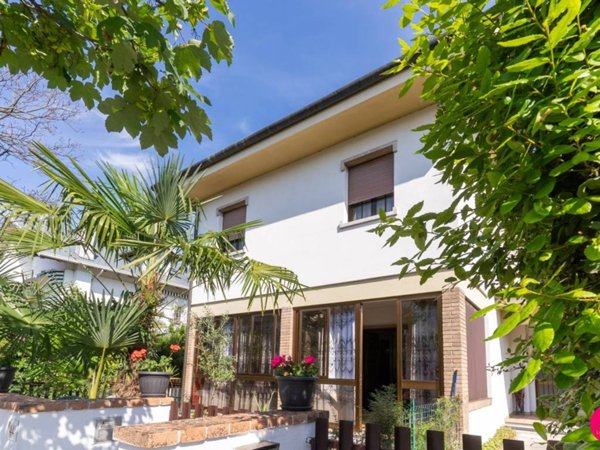casa indipendente in vendita a Pordenone