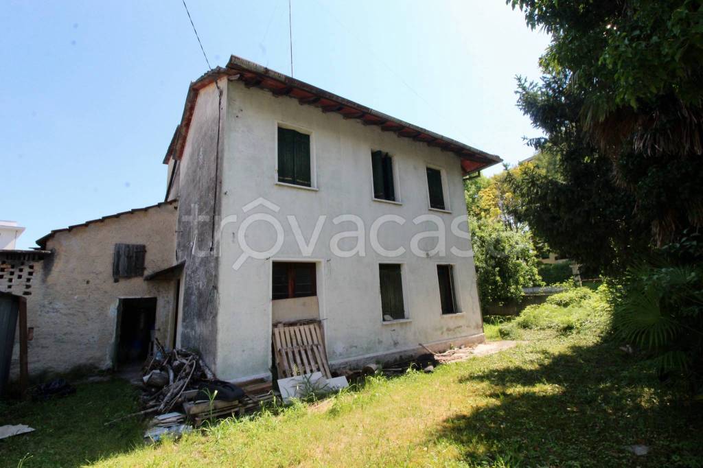 casa indipendente in vendita a Pordenone