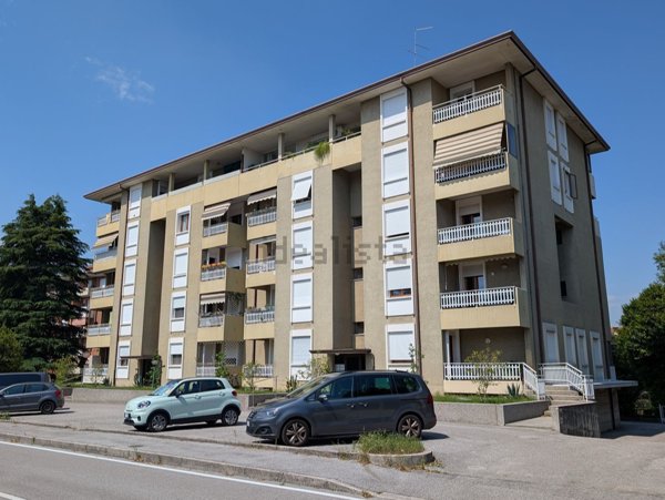 appartamento in vendita a Pordenone in zona Borgomeduna