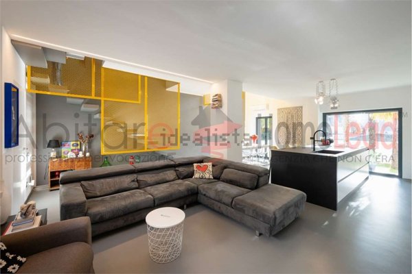 casa indipendente in vendita a Pordenone