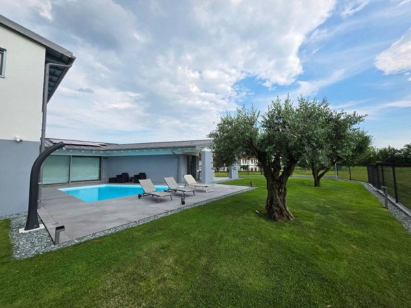 casa indipendente in vendita a Pordenone