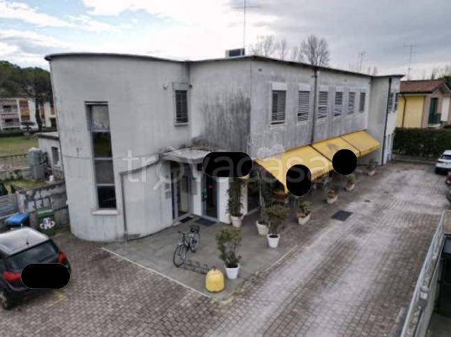 negozio in vendita a Pordenone in zona Torre