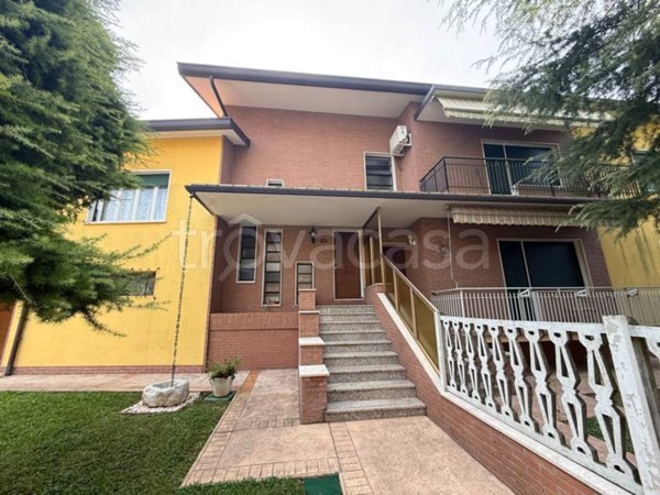 casa indipendente in vendita a Pordenone