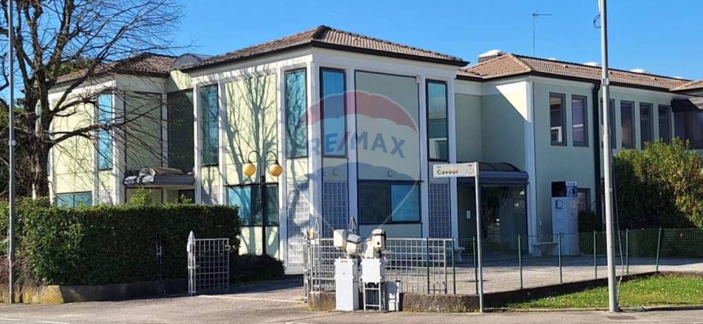 negozio in vendita a Prata di Pordenone