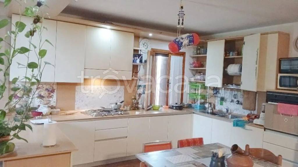 appartamento in vendita a Prata di Pordenone in zona Ghirano