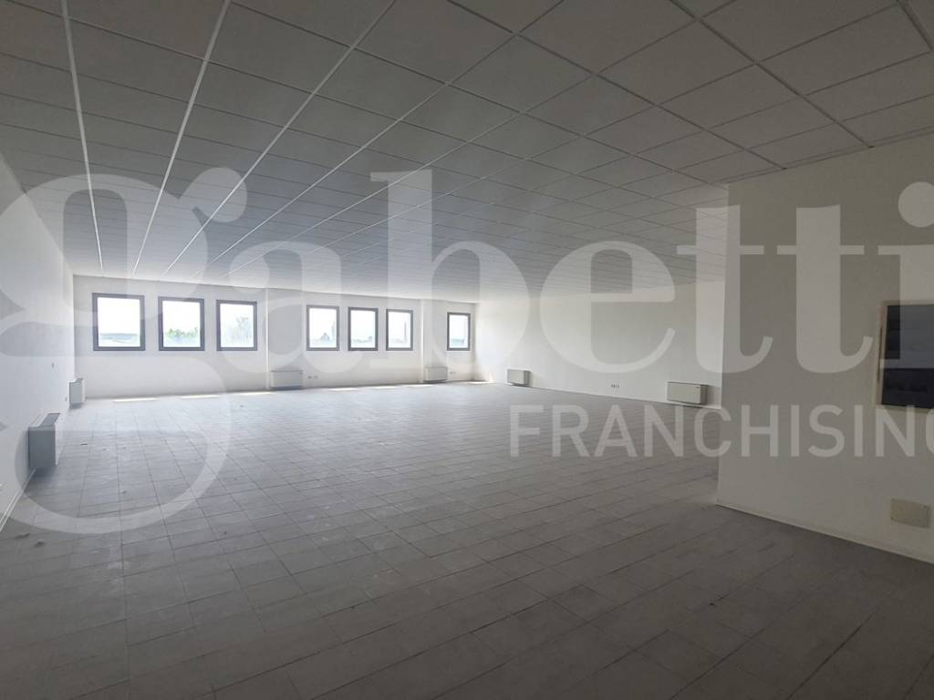 ufficio in vendita a Prata di Pordenone