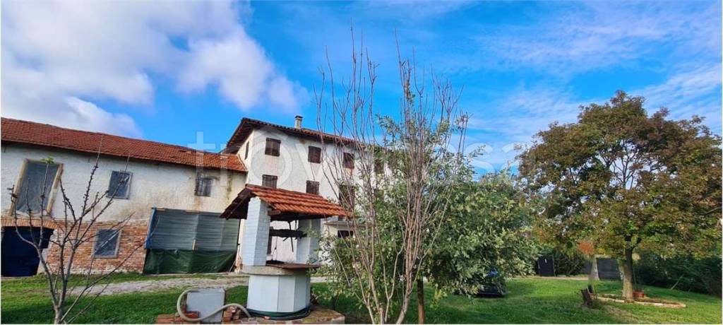 casa indipendente in vendita a Prata di Pordenone in zona Puja