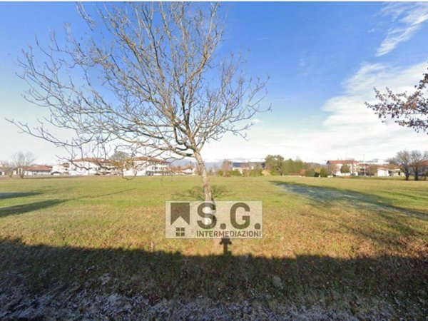 terreno edificabile in vendita a Prata di Pordenone