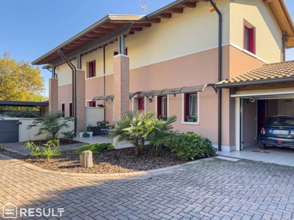 casa indipendente in vendita a Prata di Pordenone